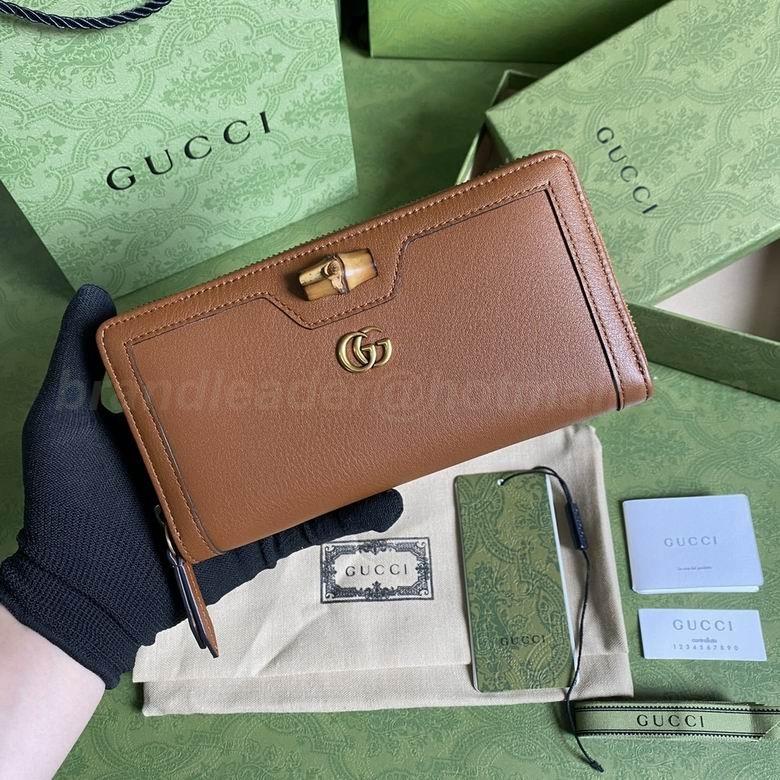 Gucci Wallets 25